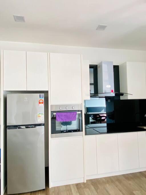 Rm100 Only @ Landmark Residence 2, Budget Stay, Near Cherasbalakongc180 Kajang Extérieur photo
